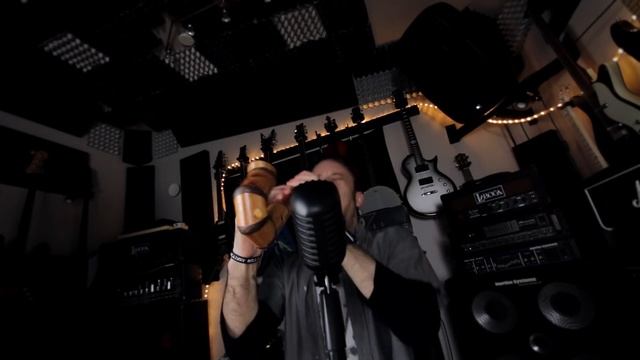 Another One Bites the Dust (metal cover by Leo Moracchioli) смотреть онлайн