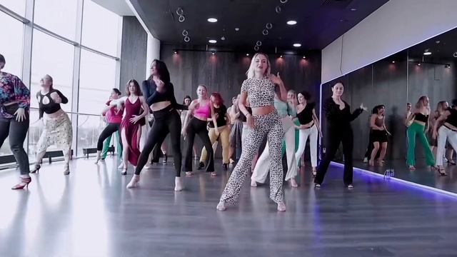 WOLFKATI | BACHATA LADY STYLE | TUTTO DURAN OTRA OPORTUNIDAD смотреть онлайн