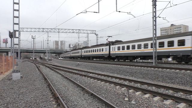 Электропоезд ЭП2Д-0053 ЦППК станция Москва-Товарная-Смоленская смотреть онлайн
