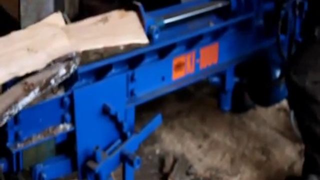 Колун гидравлический ЭТМ КГ.wmv смотреть онлайн