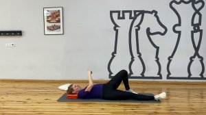 Упражнения для улучшения функций шейного и грудного отдела лежа