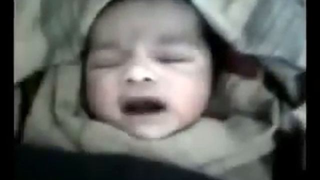 2 х мальчик говорит Оллох МошаАллох смотреть онлайн