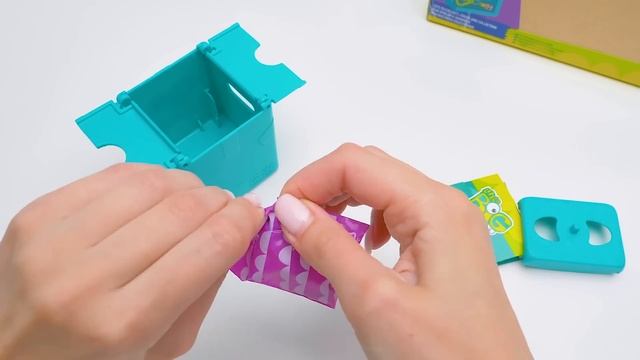 Кто спрятался в голубой коробочке? Распаковка маленьких кусачек смотреть онлайн