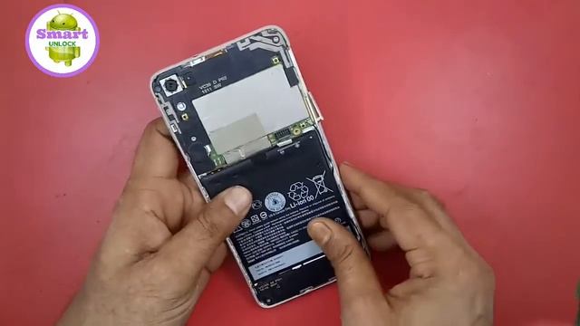 HTC Desire 626G How To Open Back Cover - Replace The Battery смотреть онлайн