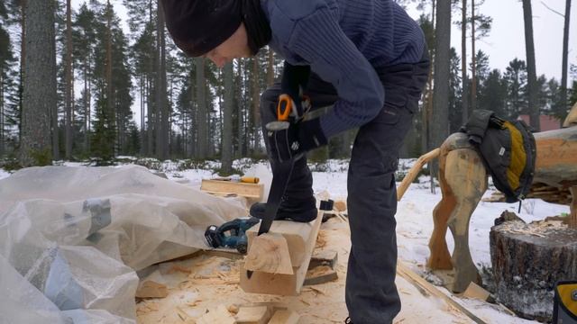 Project log cabin | Dovetail cabin build in winter with simple tools смотреть онлайн