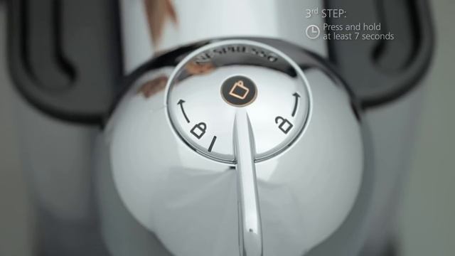 Nespresso VertuoLine: How To - Descaling