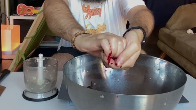 Грузинская закуска Пхали. Версия из капусты и свеклы. Один из самых дешевых и вкусных вариантов. смотреть онлайн