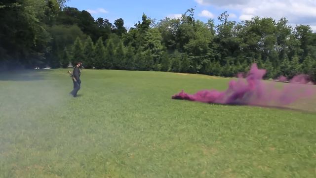 M-18 Smoke Grenade vs gas station smoke grenade смотреть онлайн