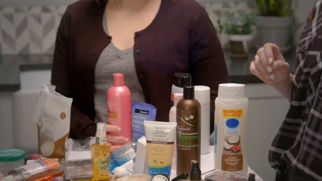 Beautycounter x The Home Edit Present: The Clean Swap смотреть онлайн