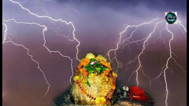 অলৌকিক ঘটনা, প্রতি ১২ বছর অন্তর বাজ পড়ে ভেঙ্গে যায় শিবলিঙ্গ আবার গড়ে ওঠে, Bijli Mahadev Mandir