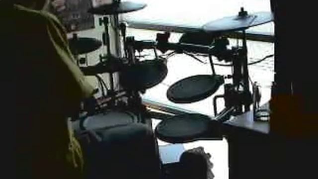 playing a pop song with my Roland TD6V смотреть онлайн
