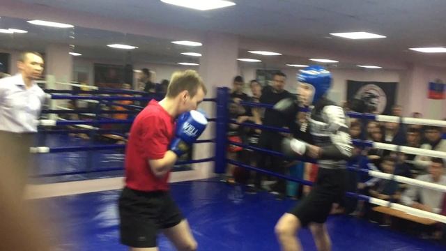 Малых Алексей, красный угол, дебют (1й бой), Открытый ринг 19.03.17, г. Пушкин смотреть онлайн