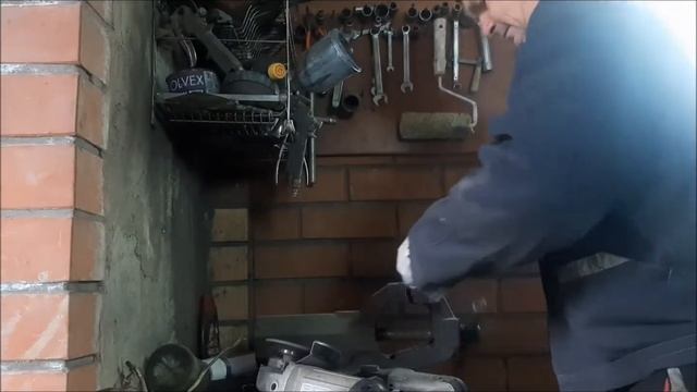 Будни токаря -домушника ! Ремонт складного механизма радиатора грузовика Scania ... смотреть онлайн