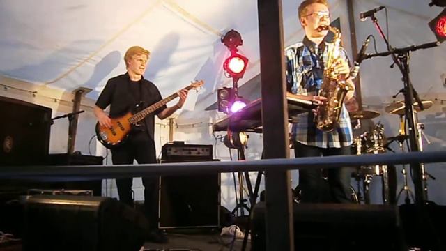 Charterflight - Chromazone смотреть онлайн