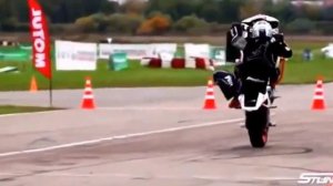 МОТО ФРИСТАЙЛ!!! ТРЮКИ НА МОТОЦИКЛАХ!!! КЛАСС!!!