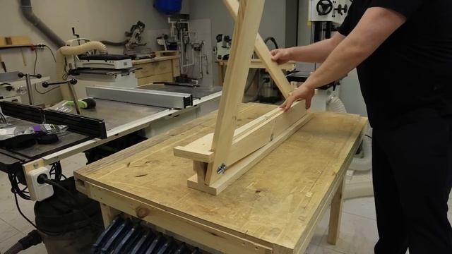 ИДЕАЛЬНЫЕ складные козлы для пиления и как их ЛЕГКО соорудить! смотреть онлайн