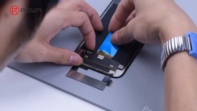 Fix iPhone 12 Pro Max Touch Screen Not Working by Installing a Tag-on Touch Screen Digitizer смотреть онлайн