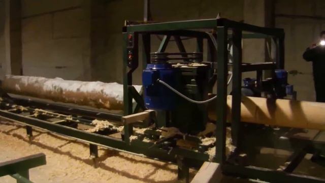 Видео станок для оцилиндрования бревна Стангуд смотреть онлайн