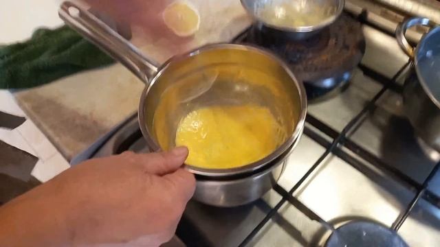 Яйца БЕНЕДИКТ. Рецепт восхитительного завтрака на канале Это Приготовит Каждый. смотреть онлайн