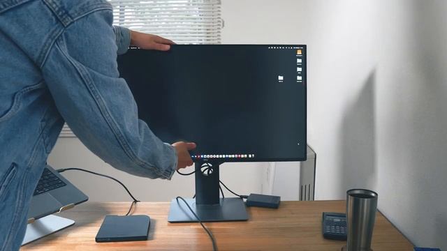 2年以上愛用するベゼルレスで4K、高機能なスタンドが魅力のDELL U2720Q смотреть онлайн