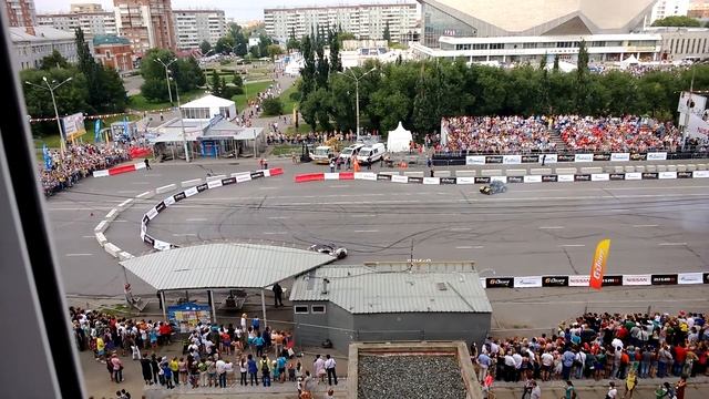 Автомобильное шоу Омск 4.08.2013 смотреть онлайн