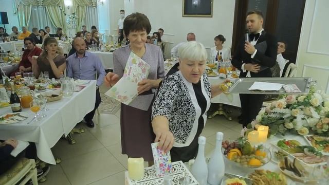 Весёлое поздравление от бабушки на свадьбе