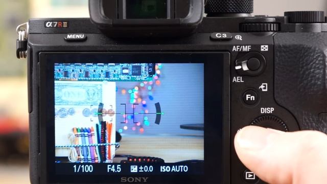 Sony A7r II - Customizing Buttons - Back Button Focus, Standard Center Button, and Zoom смотреть онлайн