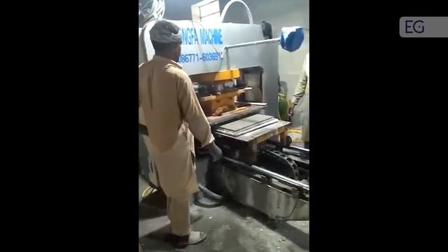 Пресс для изготовления терраццо-плитки HFT 300 смотреть онлайн