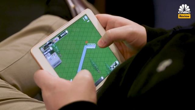 Reviewing Apple's New 5th Generation iPad Mini смотреть онлайн