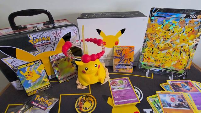 Pikachu Vmax Box Opening - More Celebrations! смотреть онлайн