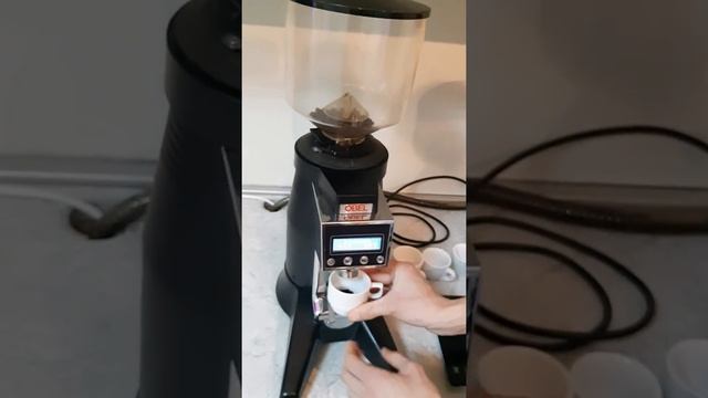 Забилась кофемолка. Как настроить!? #zhecoffee смотреть онлайн