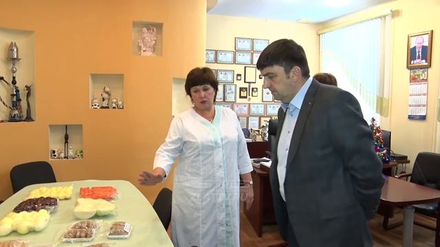 Оценить одно из крупных предприятий приехал лично глава ЗГО Максим Пекарский смотреть онлайн