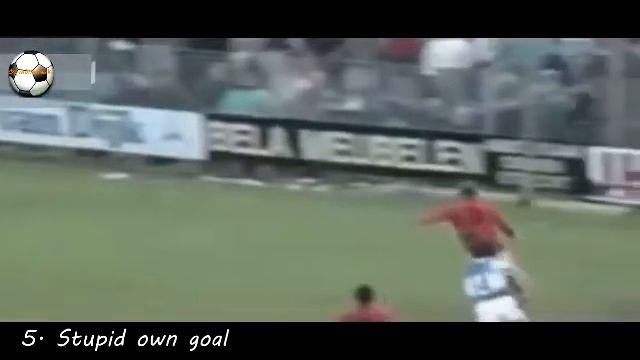 ТОП 10 самых смешных и красивых голов в свои ворота смотреть онлайн