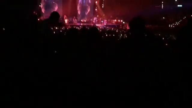 Shakira belly dancing El Dorado Tour 2018 Zurich смотреть онлайн