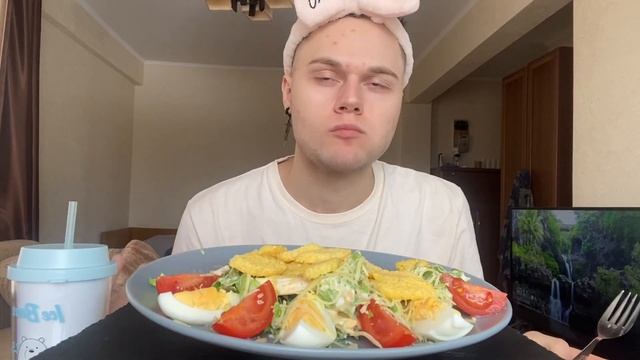МУКБАНГ: ПРОБЛЕМЫ СО СНОМ/ ВДОХНОВЛЕНИЕ | Цезарь с курицей смотреть онлайн