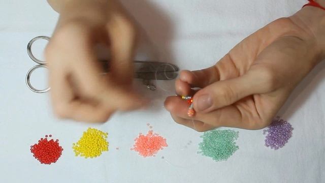 Фенечка (детский браслет) из бисера "Цветочек! Мастер-класс! смотреть онлайн