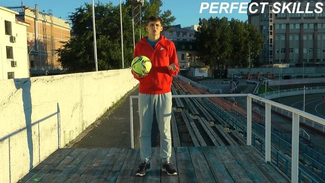 Самые важные трюки футбольного фристайла: ATW, HTW, HATW, Crossover | Обучение