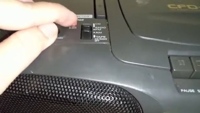 Sony CFD-121 смотреть онлайн