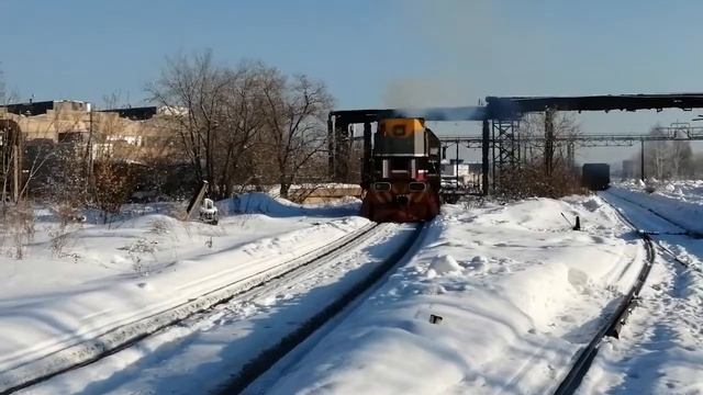 ТЭМ2У-9199 Совершает маневры Алтайвагон,Кемерово смотреть онлайн