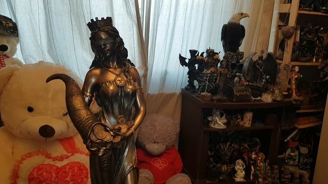 ЦАРСТВЕННАЯ ФОРТУНА ПОЖАЛОВАЛА ... смотреть онлайн