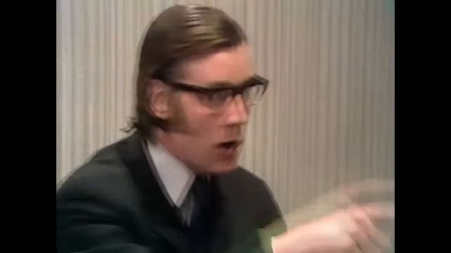 Monty Python's Argument clinic - Voice synthesizers смотреть онлайн