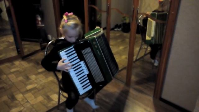 Молодая звезда, аккордеон смотреть онлайн