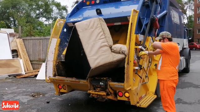 MASSIVE Garbage collection in Ottawa during summer 2021 episode 8 смотреть онлайн