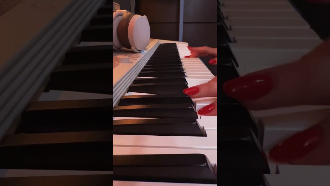 Через неделю новая песня. Сохранить себе заранее её можно уже сейчас https://band.link/mk_pomni ♥️ смотреть онлайн