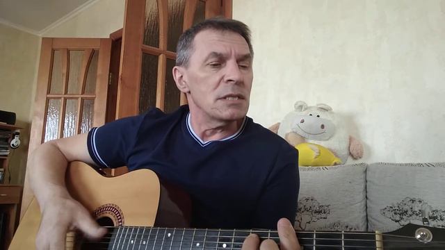 Песня "Краски Москвы" исполняет автор Александр Бабин смотреть онлайн