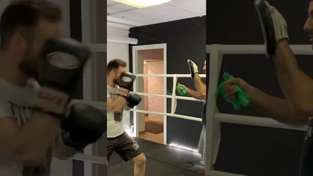 Упражнение для развития скорости и реакции . Тренировка по боксу . Уроки бокса . Boxing Guru Club смотреть онлайн
