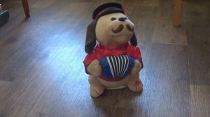 собака поет для кошек/поющая игрушка