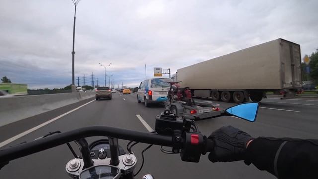 На Yamaha Warrior xv 1700 по МКАДу смотреть онлайн