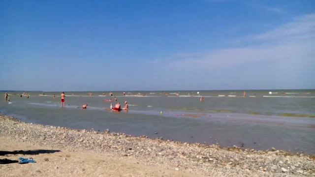 Ейск 01 08 2018 пляж каменка( Меляки совсем обмельчали) смотреть онлайн