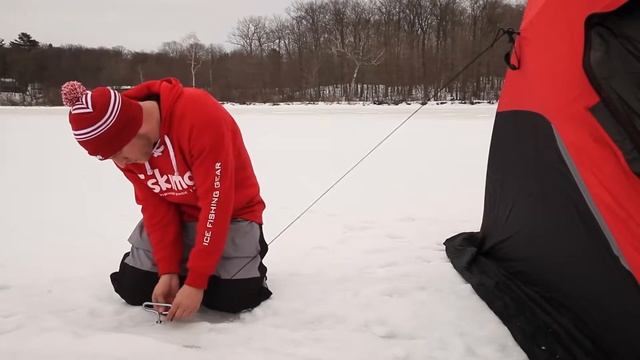 Зимняя рыболовная палатка Eskimo FATFISH 949 и Fatfish 949 Insulated смотреть онлайн